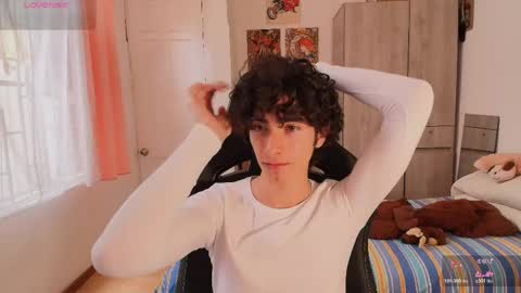 Snapshot of lucas_xo chatting on 05/05/26, 07:00 lucas_xo online show from 05/05/26, 07:00
