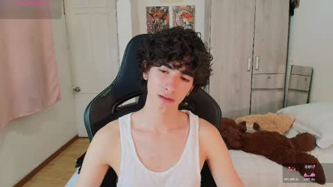Snapshot of lucas_xo chatting on 05/07/26, 02:06 lucas_xo online show from 05/07/26, 02:06