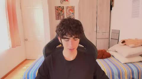 Snapshot of lucas_xo chatting on 06/01/26, 06:53 lucas_xo online show from 06/01/26, 06:53
