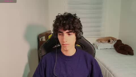 Snapshot of lucas_xo chatting on 06/11/26, 04:10 lucas_xo online show from 06/11/26, 04:10