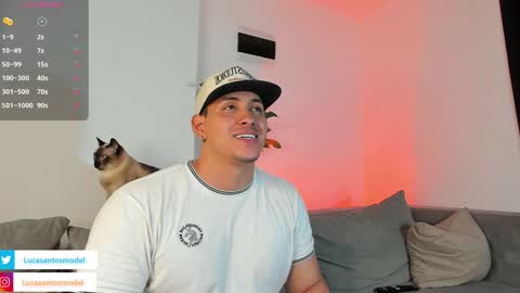 Snapshot of lucasanto_ chatting on 12/18/24, 04:09 LUCA SANTOS online show from 12/18/24, 04:09