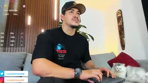 Snapshot of lucasanto_ chatting on 05/03/26, 03:34 LUCA SANTOS online show from 05/03/26, 03:34