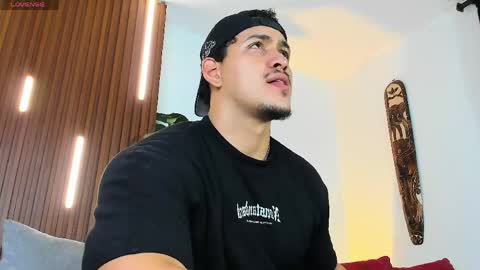 Snapshot of lucasanto_ chatting on 05/25/26, 03:45 LUCA SANTOS online show from 05/25/26, 03:45