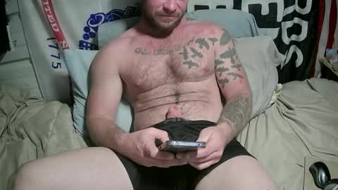 Snapshot of lucascumsalot chatting on 05/11/26, 06:27 Lucas online show from 05/11/26, 06:27