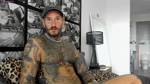 Snapshot of lucasexclusive chatting on 02/19/25, 06:00 lucasexclusive online show from 02/19/25, 06:00
