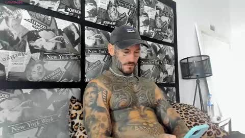 Snapshot of lucasexclusive chatting on 03/01/25, 04:47 lucasexclusive online show from 03/01/25, 04:47