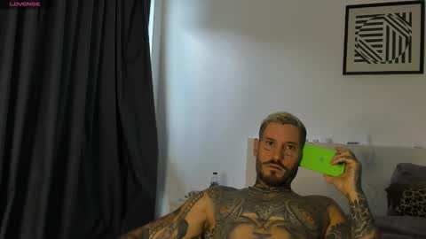 Snapshot of lucasexclusive chatting on 01/13/26, 05:46 lucasexclusive online show from 01/13/26, 05:46
