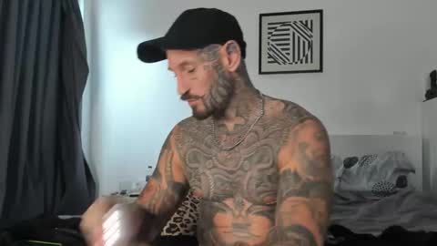 Snapshot of lucasexclusive chatting on 02/02/26, 07:18 lucasexclusive online show from 02/02/26, 07:18