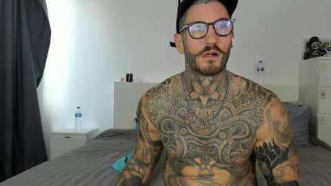 Snapshot of lucasexclusive chatting on 03/30/26, 06:14 lucasexclusive online show from 03/30/26, 06:14