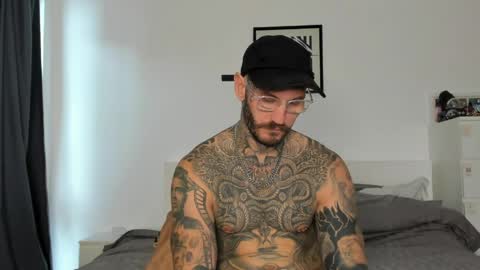 Snapshot of lucasexclusive chatting on 04/12/26, 04:06 lucasexclusive online show from 04/12/26, 04:06
