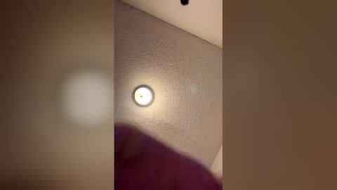 Snapshot of lucasmagana85 chatting on 02/20/26, 08:05 lucasmagana85 online show from 02/20/26, 08:05