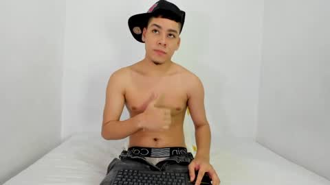 LUCAS TORREZ online show from 04/04/26, 12:53