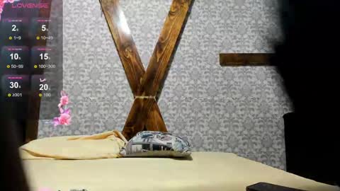 MIA HOT online show from 02/11/25, 12:16