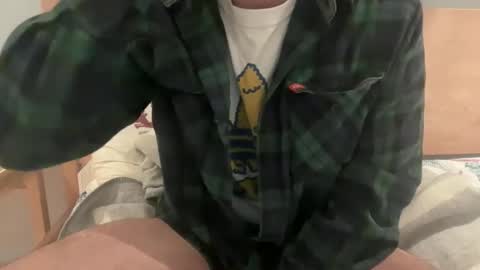 Snapshot of lucca_d123 chatting on 11/17/25, 07:14 lucca_d123 online show from 11/17/25, 07:14