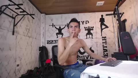Snapshot of lucca_moreti chatting on 04/13/26, 03:34 Lucca Moreti online show from 04/13/26, 03:34