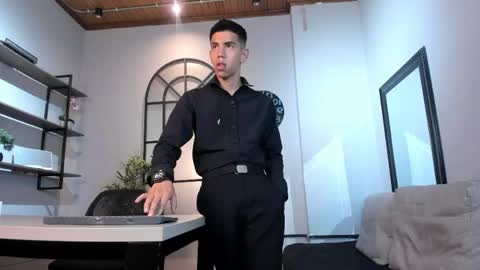 Snapshot of lucca_moreti chatting on 05/15/26, 03:57 Lucca Moreti online show from 05/15/26, 03:57