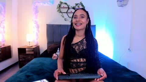 Snapshot of lucerop_ chatting on 04/30/26, 03:35 Lucero online show from 04/30/26, 03:35