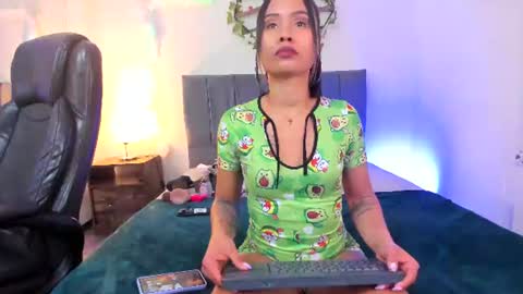Snapshot of lucerop_ chatting on 06/14/26, 03:52 Lucero online show from 06/14/26, 03:52