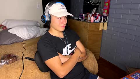 Felipe online show from 12/22/24, 12:39