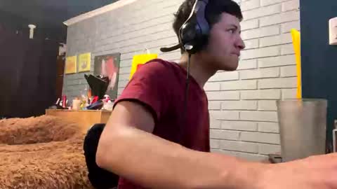 Felipe online show from 01/17/25, 01:36