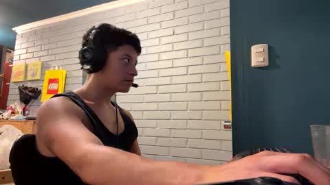 Felipe online show from 01/31/25, 12:39