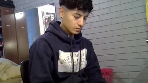 Felipe online show from 04/25/26, 01:52