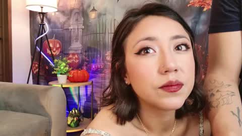 Luci y Fer online show from 10/27/25, 04:22