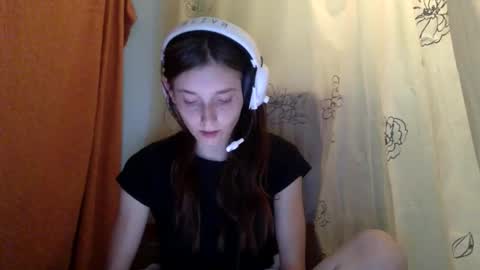 Luci Layne online show from 04/26/26, 07:11