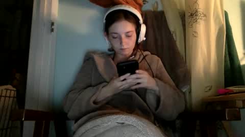 Luci Layne online show from 05/27/26, 09:45