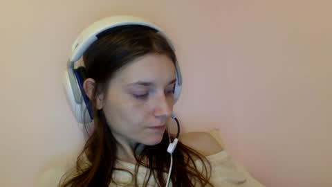 Snapshot of luci_layne chatting on 07/27/26, 01:45 Luci Layne online show from 07/27/26, 01:45