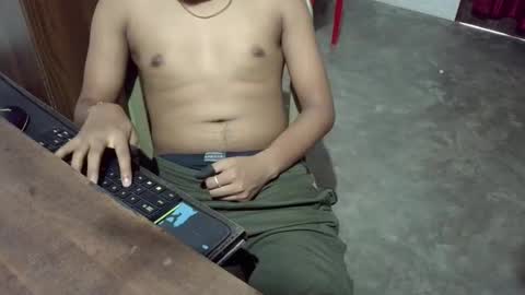 Snapshot of luci_ri chatting on 10/11/25, 03:50 luci_ri online show from 10/11/25, 03:50