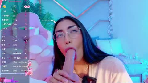 Snapshot of luci_tender chatting on 03/11/26, 09:32 hanna online show from 03/11/26, 09:32