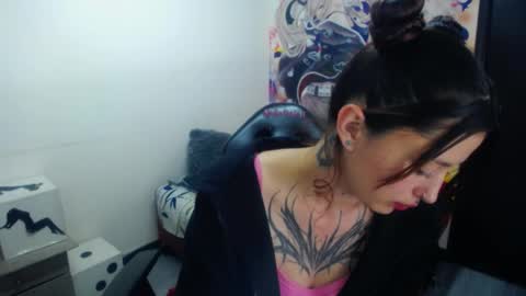 lucia_evans21 online show from 04/21/26, 01:53