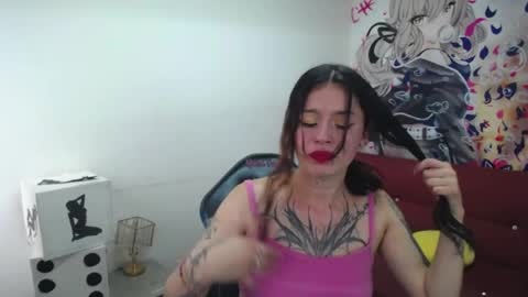 lucia_evans21 online show from 05/21/26, 08:05