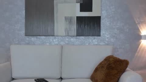 Snapshot of lucia_janne chatting on 07/08/26, 08:35 Lucla online show from 07/08/26, 08:35
