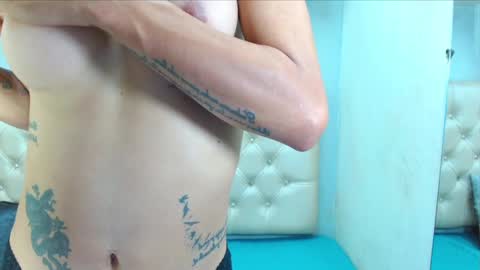 Snapshot of lucia_marks chatting on 02/12/25, 07:13 Lucia Marks online show from 02/12/25, 07:13