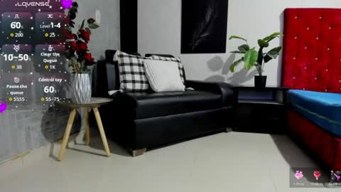 L U C I A online show from 06/11/26, 12:58