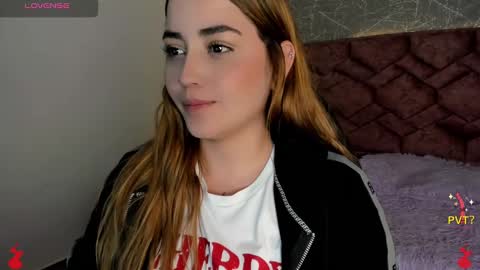 lucia star  online show from 01/02/25, 04:24