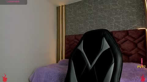 lucia star  online show from 01/27/25, 11:11