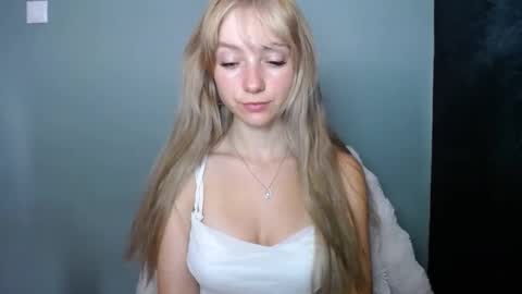 Lucy online show from 09/13/25, 08:03