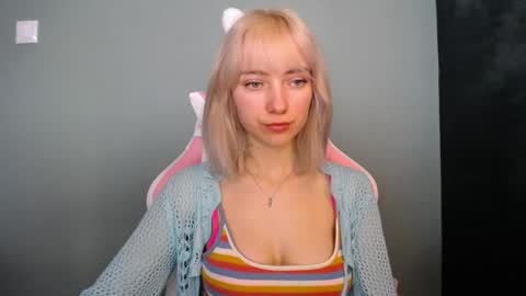 Snapshot of luciacam20 chatting on 03/23/26, 09:57 Lucy online show from 03/23/26, 09:57
