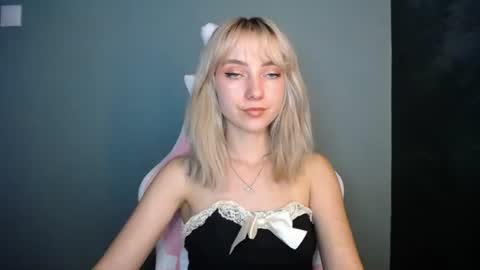 Snapshot of luciacam20 chatting on 07/06/26, 03:14 Lucy online show from 07/06/26, 03:14