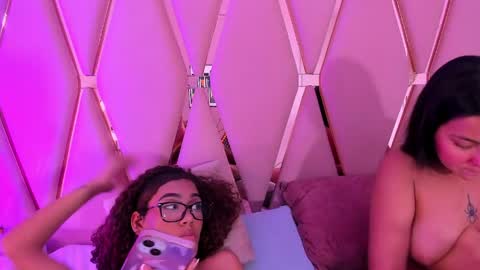 Lucia Gray online show from 05/01/26, 12:54