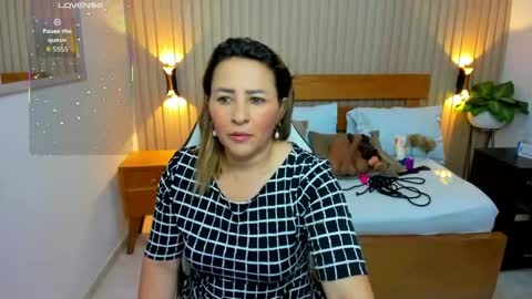 Snapshot of luciana_ballesteros chatting on 04/23/26, 12:26 Luciana online show from 04/23/26, 12:26