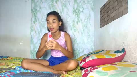 Snapshot of luciana_daza chatting on 09/25/25, 09:29 Luciana online show from 09/25/25, 09:29