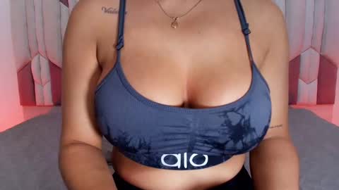 instagram luciana417  online show from 09/12/25, 03:06