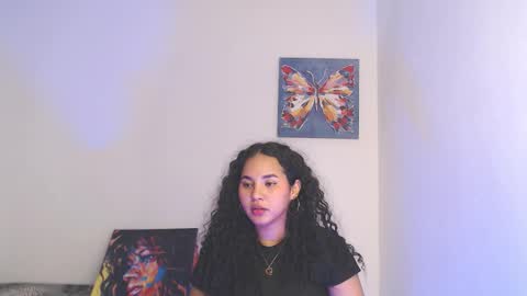 Snapshot of luciana_keating chatting on 09/15/25, 04:07 luciana online show from 09/15/25, 04:07