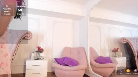 Luciana online show from 09/29/25, 08:35