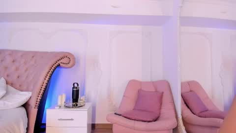 Luciana online show from 06/17/26, 08:43