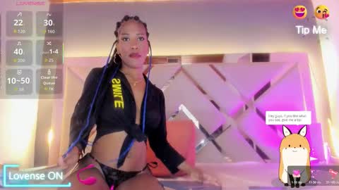 Luciana Morena online show from 11/10/25, 09:36